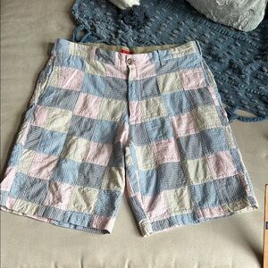 Izod Men's Patchwork Shorts -‎ Blue, Pink, Cream Size 36